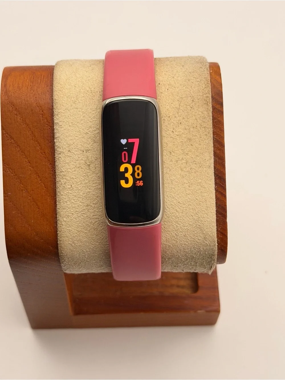 Fitbit Luxe, Tested, Charger Included, Pink/Chrome, Fitness tracker